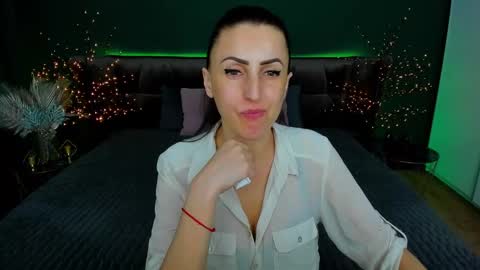 rebecca_diamonds online show from March 6, 10:09 am