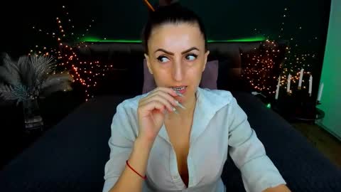 rebecca_diamonds online show from March 9, 6:40 am