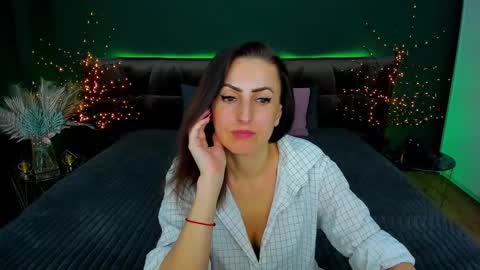 rebecca_diamonds online show from February 25, 10:48 am