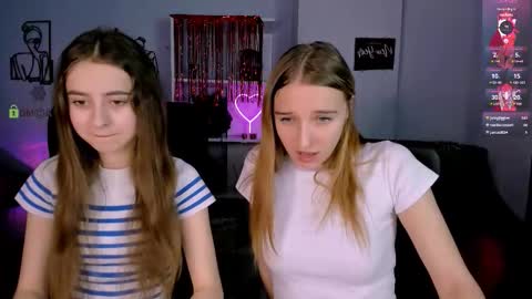 rebecca_smile_ online show from January 8, 1:39 pm