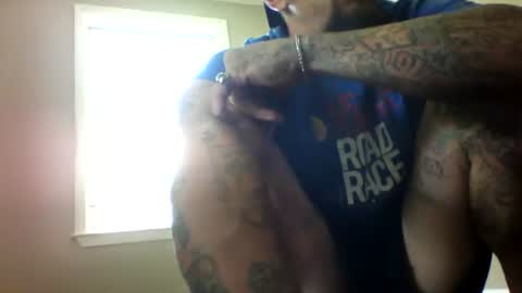 recka810 online show from June 17, 5:51 pm