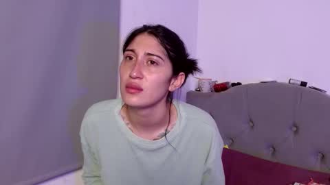 IG   OF red moonn online show from September 19, 4:38 am