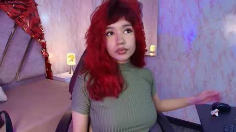 red_pandaa online show from February 24, 3:20 am