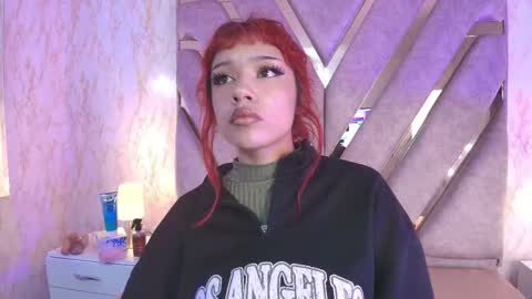 red_pandaa online show from November 25, 3:16 am