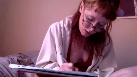 redcassie666 online show from May 12, 4:05 pm