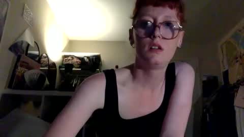 redcassie666 online show from May 27, 7:11 pm