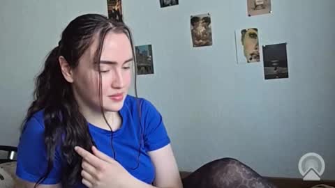 redginbluebersky online show from March 23, 9:47 am