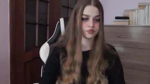 Lily online show from January 15, 2:09 am