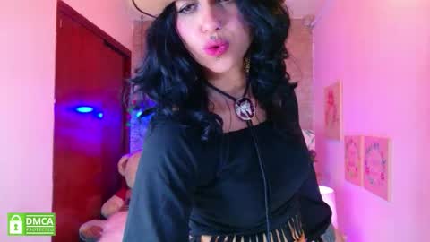 Lili Lopez online show from February 3, 8:02 pm