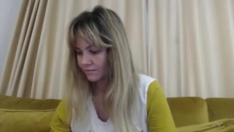 RedJessica online show from November 8, 7:22 am