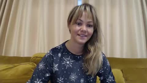 RedJessica online show from September 19, 5:22 am