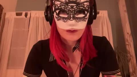 Redplume online show from February 23, 7:05 pm