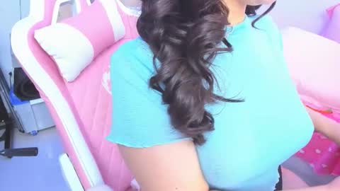 redski77 online show from December 15, 7:59 am