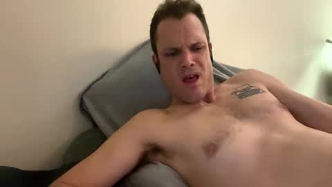 Reed Thomas online show from December 3, 6:14 am