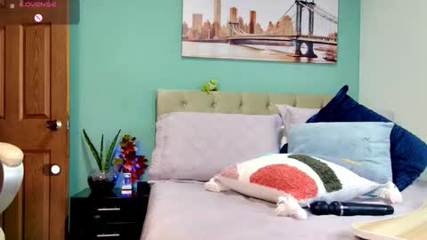 Yanella online show from November 8, 12:24 am