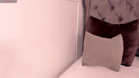 Regina  online show from October 18, 10:03 pm