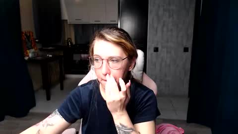 Regina online show from September 14, 1:08 am