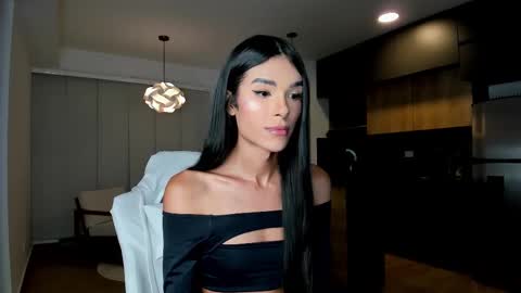  REICHEL  online show from December 22, 1:56 am