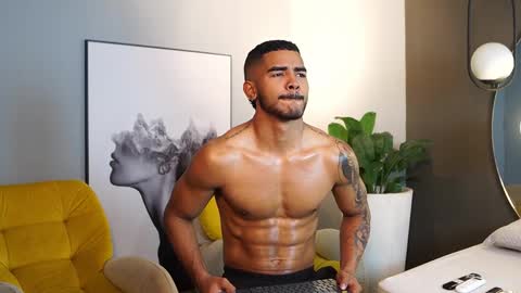 Reik online show from December 18, 12:44 pm