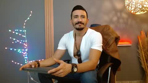   REIKO  online show from February 7, 7:28 pm