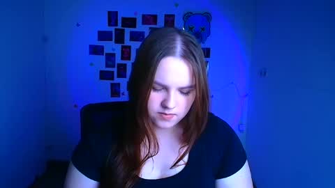 Reina online show from April 4, 11:50 am