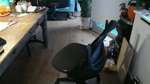 relaxyio online show from February 3, 8:18 am