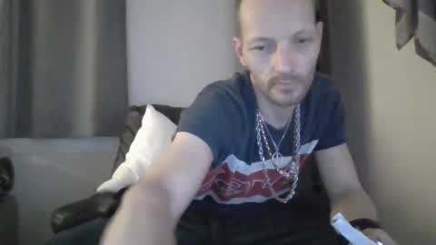 remyen83 online show from October 28, 11:17 pm