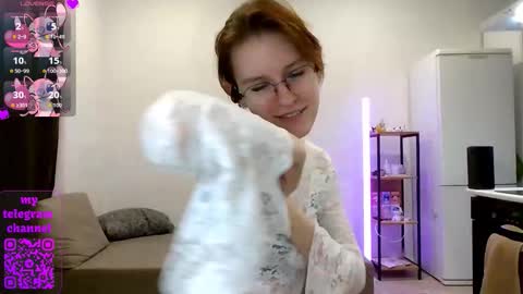 Claire online show from March 5, 6:17 pm