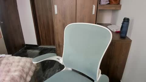 renata online show from June 4, 3:18 pm