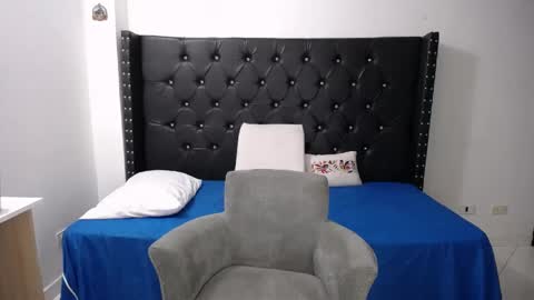 Renata Salinas online show from April 16, 9:50 pm