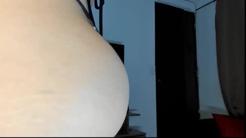 Snapshot of renatajones7 chatting on October 11, 3:33 am Renata online show from October 11, 3:33 am