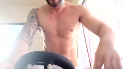 renatocavedon1 online show from November 24, 1:43 pm