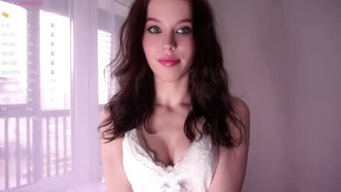 Naomi online show from April 5, 11:40 am