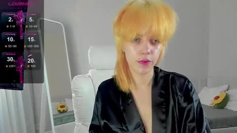 Rene online show from November 22, 12:03 pm