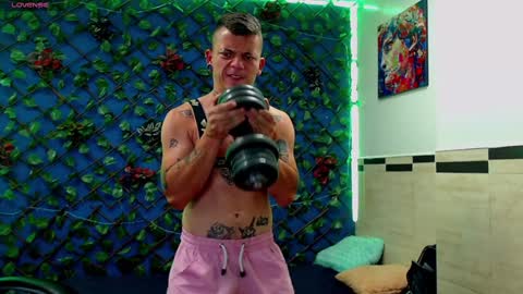 R E N E  online show from January 24, 9:17 am