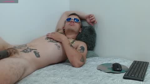 R E N E  online show from January 29, 7:36 am