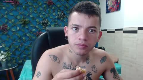 R E N E  online show from March 6, 11:47 am