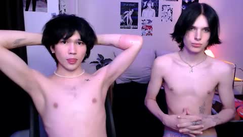 Snapshot of rennuts chatting on September 15, 10:22 pm rennuts online show from September 15, 10:22 pm