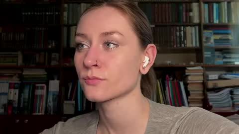 Rie online show from April 15, 3:15 pm