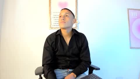 reymasterhot online show from January 17, 9:23 pm