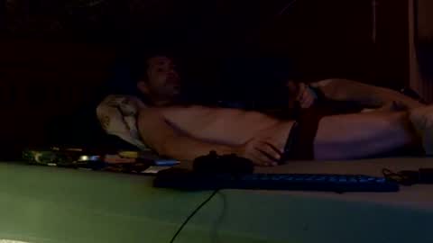 rhumgom40 online show from December 10, 1:32 am