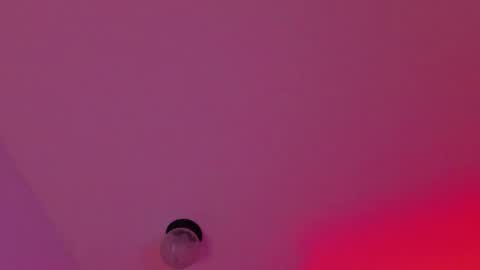 Riana online show from April 19, 8:15 am