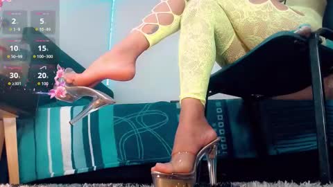 Rianna Garcia online show from October 18, 7:01 am