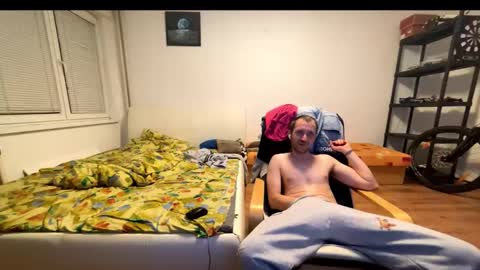 ricciardio online show from October 8, 12:51 am