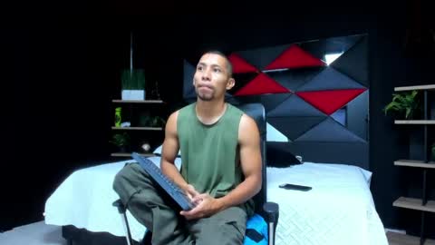 richar_voller online show from May 9, 11:38 am