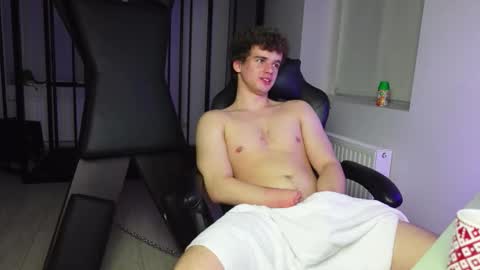 RICKY BECKO online show from October 15, 3:35 pm