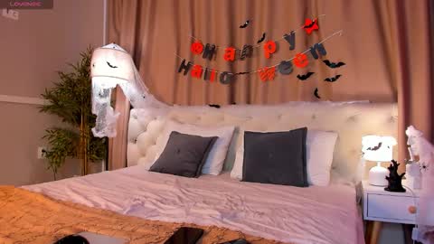 rihanna_walker online show from October 27, 2:44 am