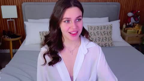 Rihanna online show from December 3, 5:24 pm