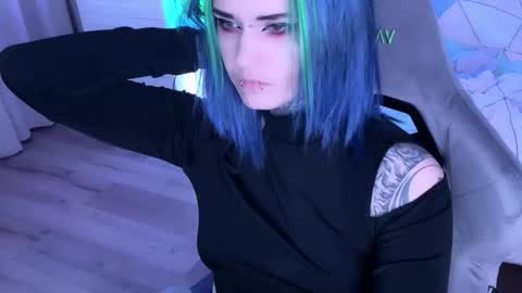   DianaBrite            fansl y online show from September 8, 2:49 pm