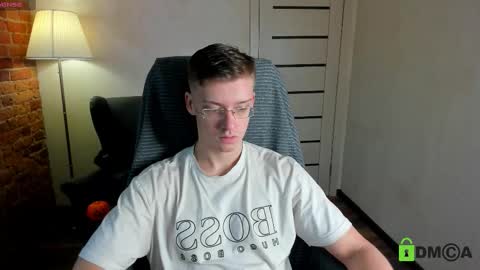 VAnitas online show from November 8, 10:40 am